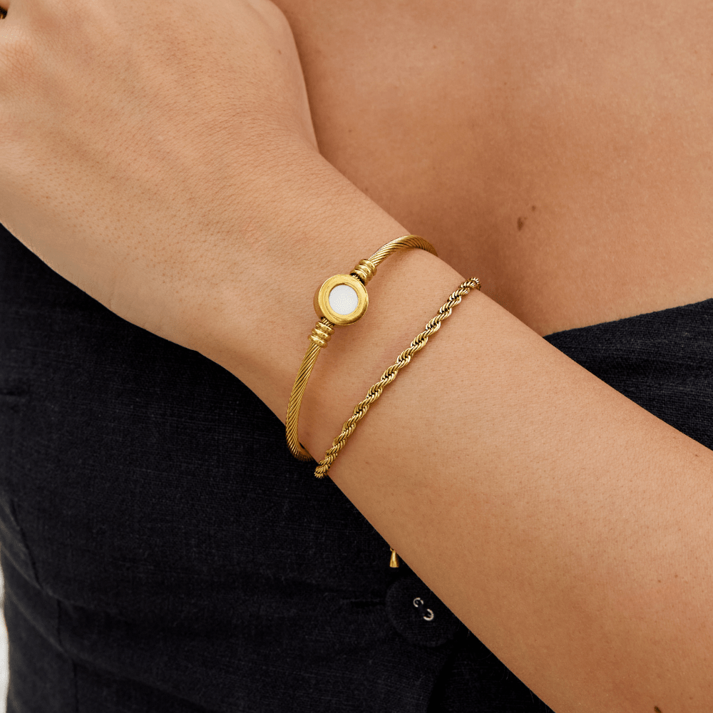 Melinda Gold Bangle