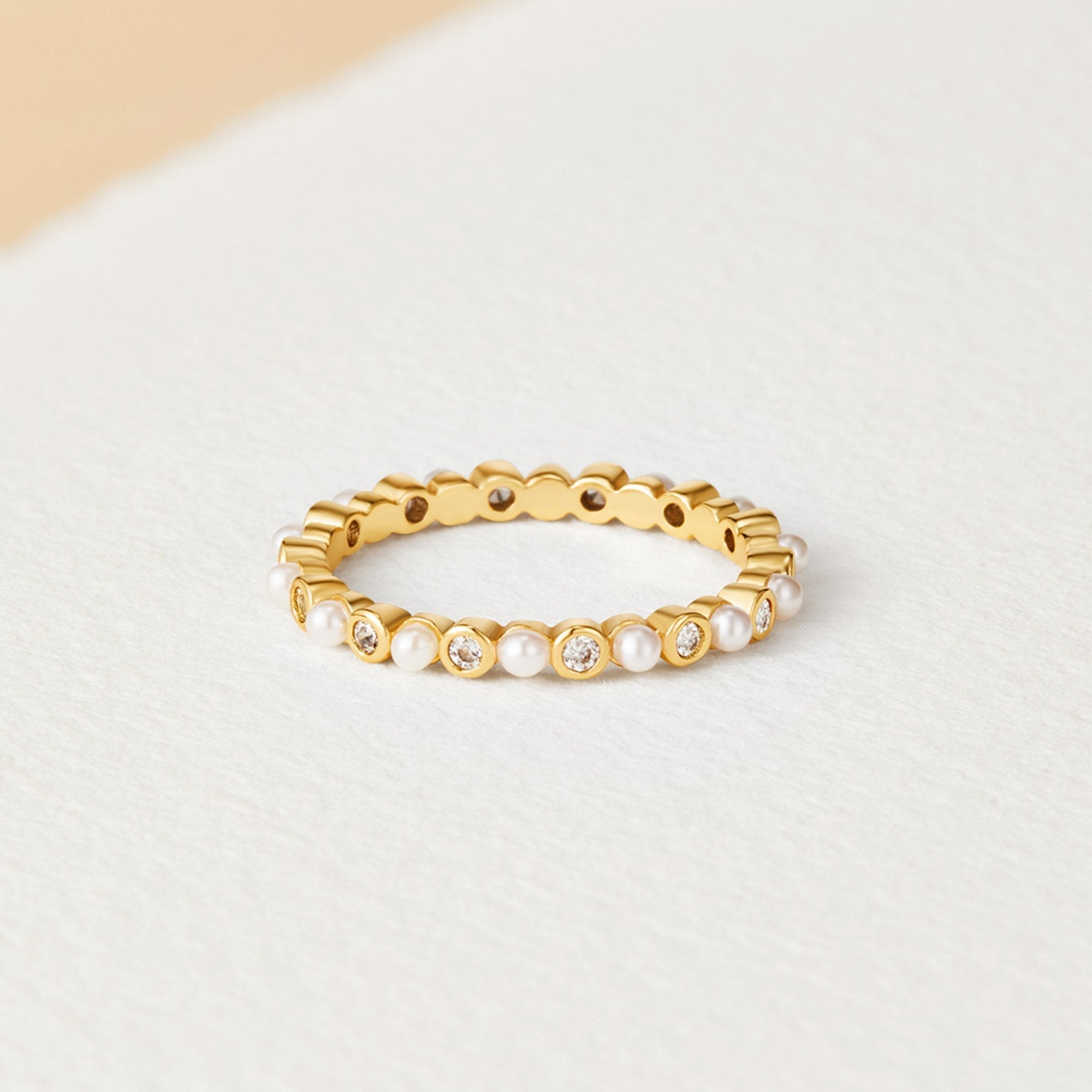 Rita 18K Gold Bead Ring